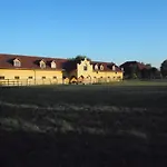 Torony Lovarda Maganszallas Homestay
