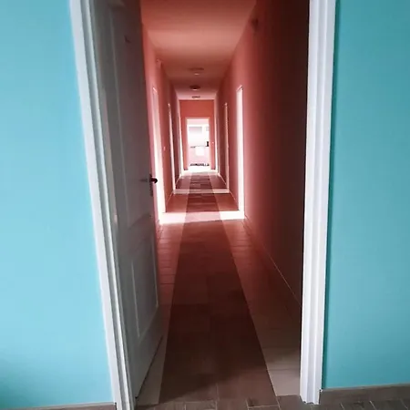 Torony Lovarda Maganszallas Homestay