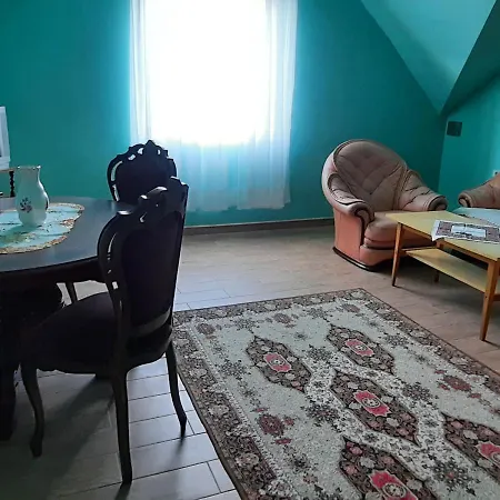 Torony Lovarda Maganszallas Kiskunfélegyháza