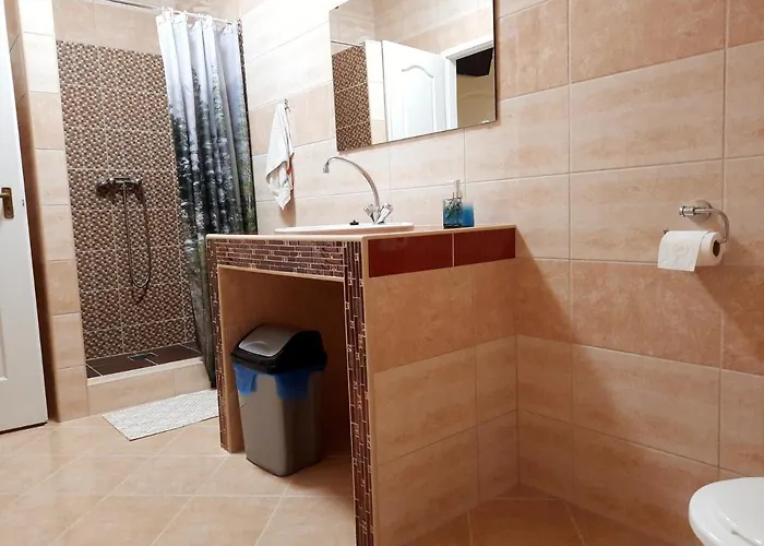 Privatunterkunft Torony Lovarda Maganszallas