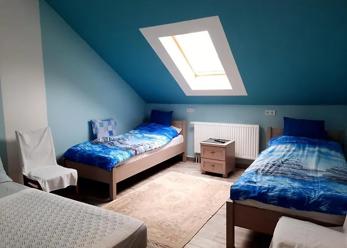 Torony Lovarda Maganszallas *