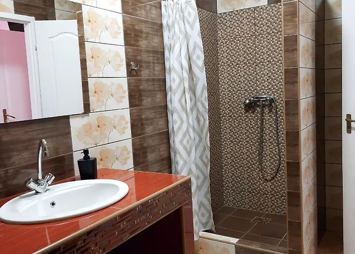 Privatunterkunft Torony Lovarda Maganszallas