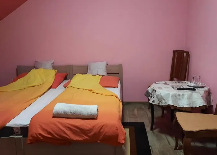 Torony Lovarda Maganszallas