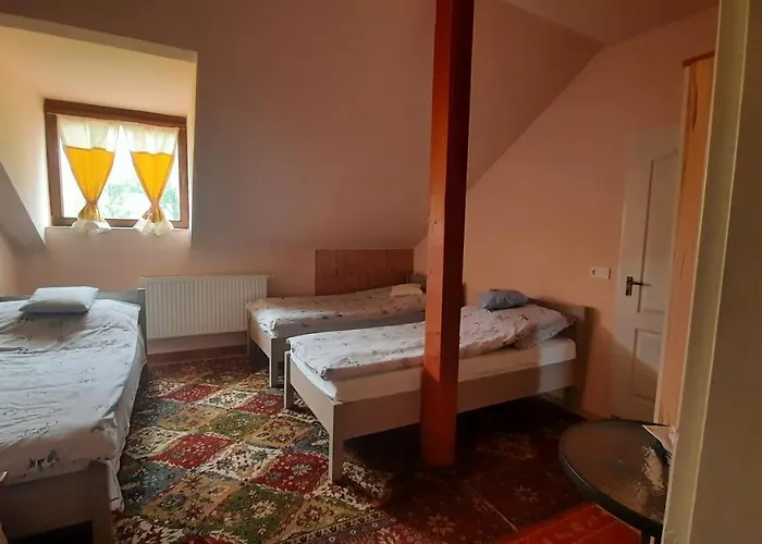 Privatunterkunft Torony Lovarda Maganszallas