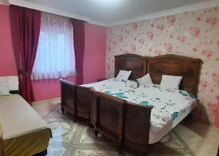 Torony Lovarda Maganszallas Ubytování v soukromí