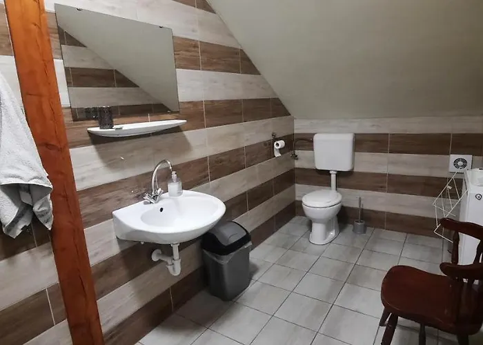 Torony Lovarda Maganszallas * Kiskunfélegyháza